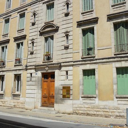 Appartement Intra Muros 8 Personnes Climatise Wifi Stationnement Facile Avignon Ngoại thất bức ảnh