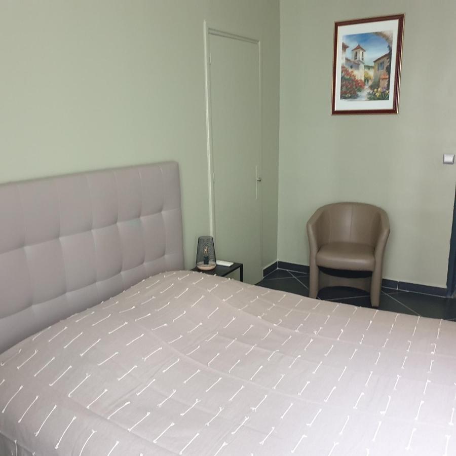 Appartement Intra Muros 8 Personnes Climatise Wifi Stationnement Facile Avignon Ngoại thất bức ảnh